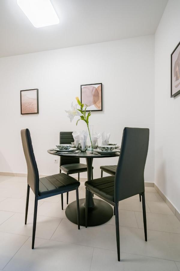 Fox Premium Apartment & Free Private Parking Budapest Eksteriør bilde